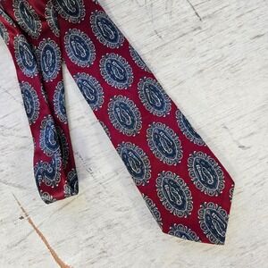Vintage Dillard's Bert Pulitzer Silk 57" Tie Maroon Paisley 1980s Made in USA‎